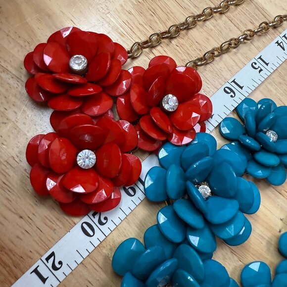 Chunky Red & Blue Floral Statement Necklace With Gold-Tone Chain And Crystal - Picture 5 of 7
